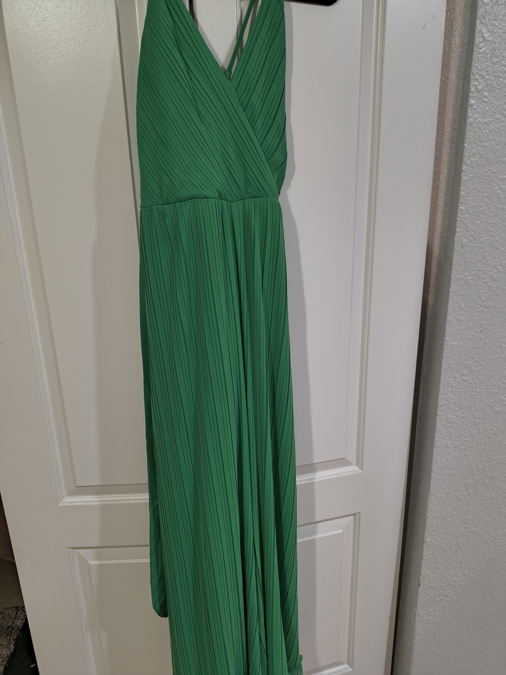 Emerald Green Pleated V-Neck Maxi Dress